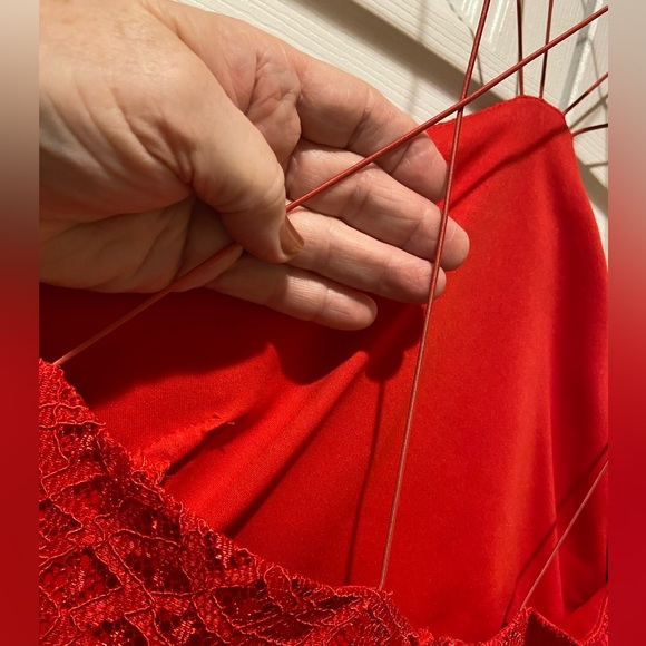 NWOT~Stunning Red Lace Halter Dress by Topshop - Picture 10 of 12